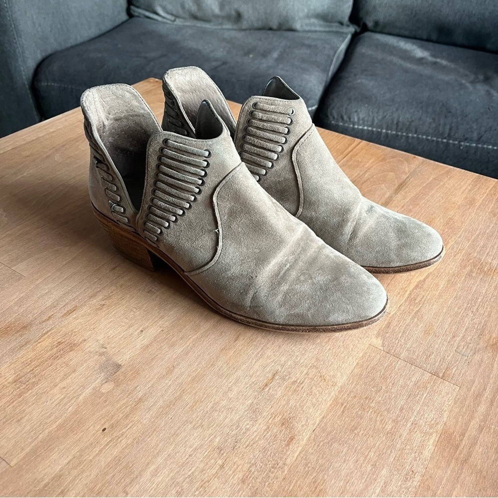 Vince Camuto Peviska Ankle Bootie